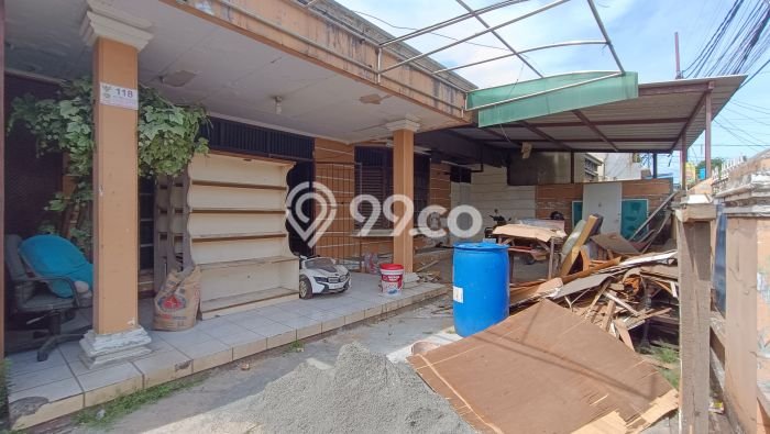 Rumah Mewah LB 350m2 Siap Pakai Desain Elegan di Jatiwaringin, Bekasi Rumah Mewah LB 350m2 Siap Pakai Desain Elegan di Jatiwaringin, Bekasi