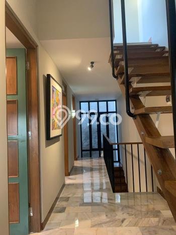 Jual Rumah Luas Megah Dengan View Eksklusif di Rawamangun, Jakarta Timur Jual Rumah Luas Megah Dengan View Eksklusif di Rawamangun, Jakarta Timur