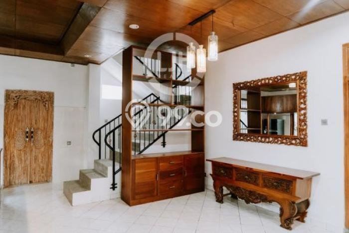 Vila di , Area 500m2m², Lokasi Strategis, Available Vila di , Area 500m2m², Lokasi Strategis, Available