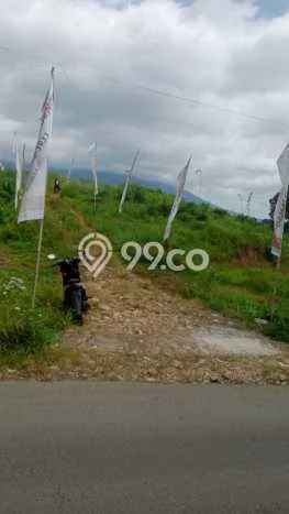 Lahan Dijual Lokasi Parakan Salak, Sukabumi dengan Luas Tanah 13450m2 dan Status - Lahan Dijual Lokasi Parakan Salak, Sukabumi dengan Luas Tanah 13450m2 dan Status -