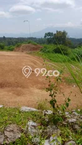 Lahan Dijual Lokasi Parakan Salak, Sukabumi dengan Luas Tanah 13450m2 dan Status - Lahan Dijual Lokasi Parakan Salak, Sukabumi dengan Luas Tanah 13450m2 dan Status -