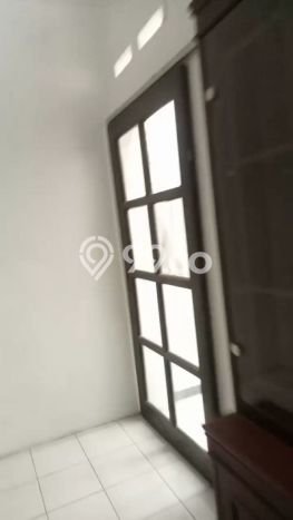 Jarang Ada! Rumah Kontrakan 4 Kamar Nyaman Siap Huni Ketintang Jarang Ada! Rumah Kontrakan 4 Kamar Nyaman Siap Huni Ketintang