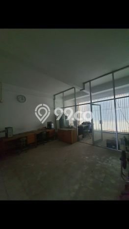 Ruko Kawasan Jemursari, Luas 240m2m², Disewakan, Pusat Bisnis, Siap Usaha Ruko Kawasan Jemursari, Luas 240m2m², Disewakan, Pusat Bisnis, Siap Usaha