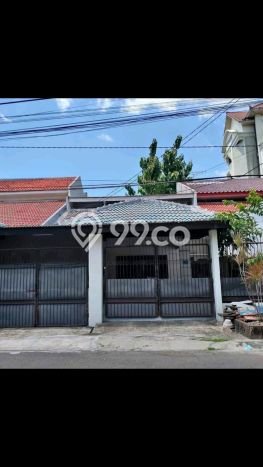 Rumah Luas Asri 4 KT Siap Pakai di Manyar Surabaya Rumah Luas Asri 4 KT Siap Pakai di Manyar Surabaya