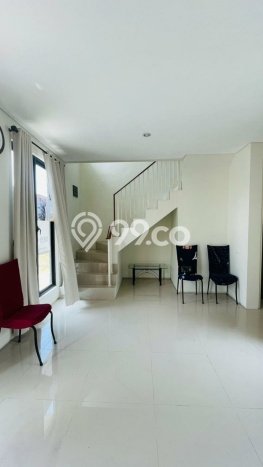 Disewakan! Rumah 2 Kamar Tidur &
1 Kamar Mandi di Citraland, Surabaya Disewakan! Rumah 2 Kamar Tidur &
1 Kamar Mandi di Citraland, Surabaya