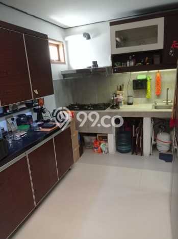 Rumah Asri dengan 3 Kamar Tidur di Kawasan Arcamanik, Bandung Rumah Asri dengan 3 Kamar Tidur di Kawasan Arcamanik, Bandung