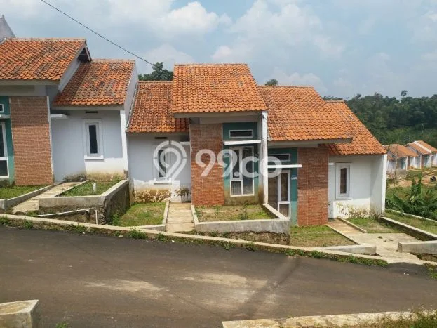 Rumah Minimalis Dijual di Rancaekek 2 Kamar dengan LT 60m2 Rumah Minimalis Dijual di Rancaekek 2 Kamar dengan LT 60m2