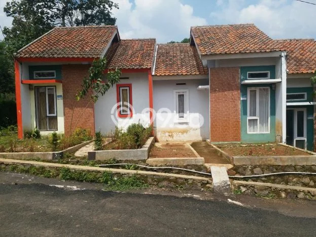 Rumah Minimalis Dijual di Rancaekek 2 Kamar dengan LT 60m2 Rumah Minimalis Dijual di Rancaekek 2 Kamar dengan LT 60m2