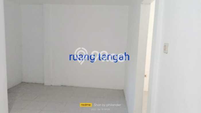 Rumah Luas Asri 4 KT Siap Pakai di Sarijadi Bandung Rumah Luas Asri 4 KT Siap Pakai di Sarijadi Bandung
