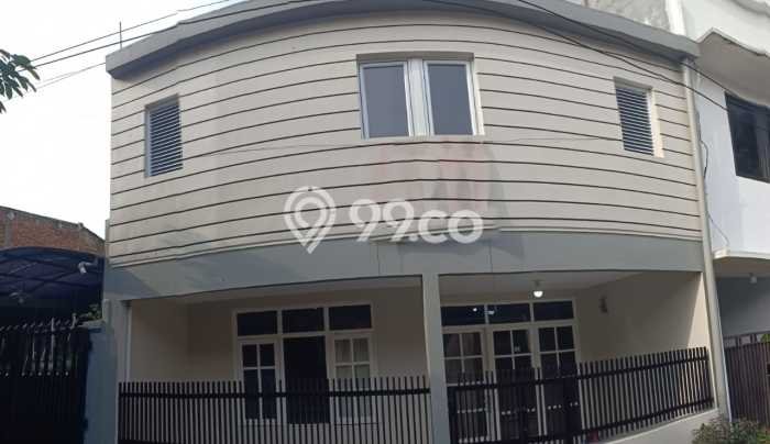 Rumah Luas Asri 4 KT Siap Pakai di Sarijadi Bandung Rumah Luas Asri 4 KT Siap Pakai di Sarijadi Bandung