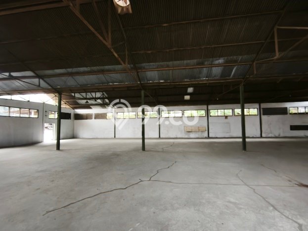 Disewakan Gudang Area Bisnis di Ngaliyan, Luas 1000m2m², Siap Usaha Disewakan Gudang Area Bisnis di Ngaliyan, Luas 1000m2m², Siap Usaha