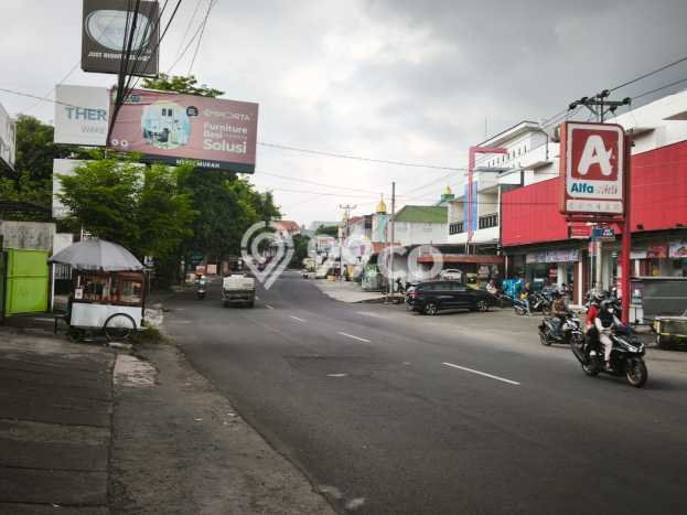 FOR SALE! Komersial di Banyumanik Semarang, LT 450m2, LB 450m2 FOR SALE! Komersial di Banyumanik Semarang, LT 450m2, LB 450m2