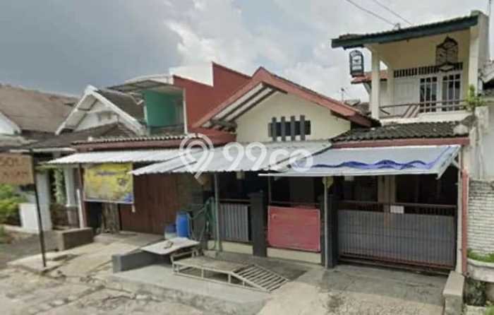 Jual Rumah Bagus Siap Huni LB 245m2 di Ngaliyan, Semarang Jual Rumah Bagus Siap Huni LB 245m2 di Ngaliyan, Semarang