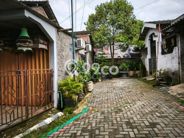 Rumah Lingkungan Asri di Mijen, Semarang, LT 96m2m² Bangunan 144m2m² Rumah Lingkungan Asri di Mijen, Semarang, LT 96m2m² Bangunan 144m2m²