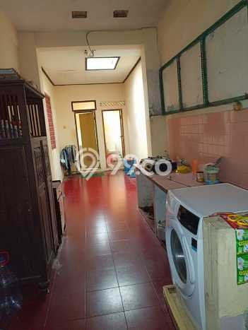 Jual Rumah Bagus Siap Huni LB 245m2 di Ngaliyan, Semarang Jual Rumah Bagus Siap Huni LB 245m2 di Ngaliyan, Semarang