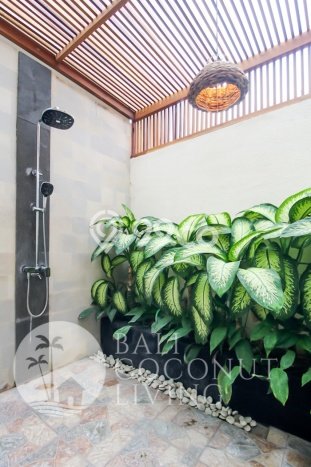 HARGA TERBAIK! Vila Kawasan , Luas 600m2m², Area Strategis HARGA TERBAIK! Vila Kawasan , Luas 600m2m², Area Strategis