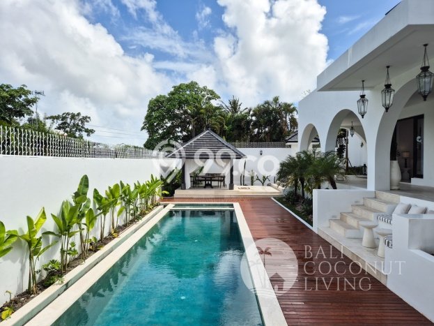 LOKASI STRATEGIS! Vila Kawasan , Dimensi 528m2m², Akses ke pusat umum LOKASI STRATEGIS! Vila Kawasan , Dimensi 528m2m², Akses ke pusat umum