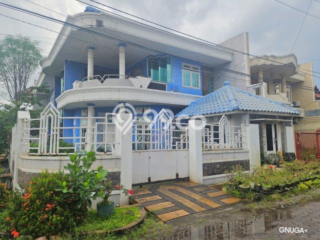 For Sale! Luxury House LT 325m2 Desain Modern di Jemursari For Sale! Luxury House LT 325m2 Desain Modern di Jemursari