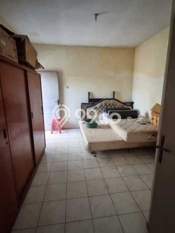 Jual Rumah Bagus Siap Huni LB 120m2 di Wonocolo, Surabaya Jual Rumah Bagus Siap Huni LB 120m2 di Wonocolo, Surabaya