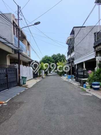 Jual Rumah Bagus Siap Huni LB 120m2 di Wonocolo, Surabaya Jual Rumah Bagus Siap Huni LB 120m2 di Wonocolo, Surabaya