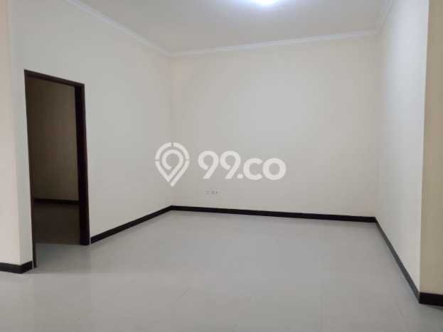 Dijual Rumah Premium dengan Fasilitas Sekitar Lengkap di Wonocolo, Surabaya Dijual Rumah Premium dengan Fasilitas Sekitar Lengkap di Wonocolo, Surabaya