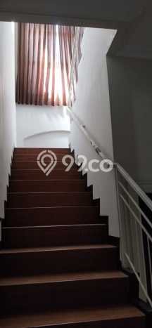 Rumah Modern Cantik 3 Kamar Bisa Langsung Pindah di Rungkut Rumah Modern Cantik 3 Kamar Bisa Langsung Pindah di Rungkut
