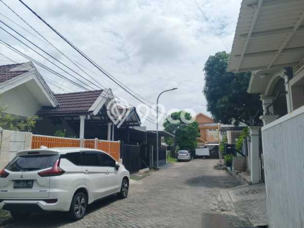 Rumah Strategis Minimalis Lb 150m2 di Rungkut, Surabaya Rumah Strategis Minimalis Lb 150m2 di Rungkut, Surabaya