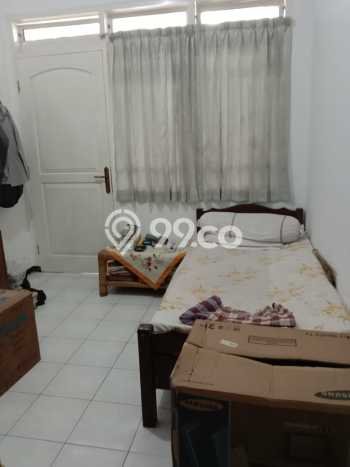 Rumah Modern Minimalis 4 Kamar Bisa Langsung Pindah di Rungkut Rumah Modern Minimalis 4 Kamar Bisa Langsung Pindah di Rungkut