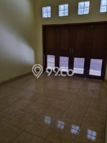 Rumah Nyaman dengan Luas Tanah 163m2m² dan Luas Bangunan 190m2m² di Kawasan Sidoarjo, Sidoarjo Rumah Nyaman dengan Luas Tanah 163m2m² dan Luas Bangunan 190m2m² di Kawasan Sidoarjo, Sidoarjo