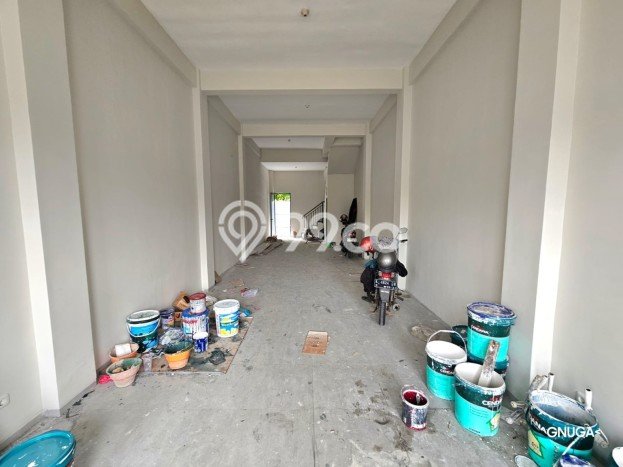 Untuk Disewa Ruko di Rungkut Surabaya LT 98m2, LB 200m2 Untuk Disewa Ruko di Rungkut Surabaya LT 98m2, LB 200m2