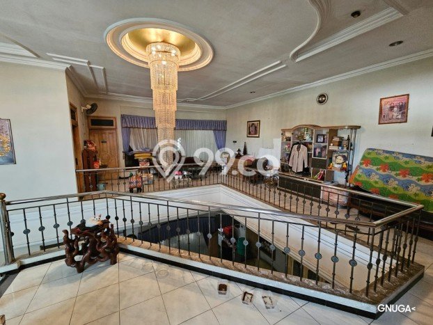 For Sale! Luxury House LT 325m2 Desain Modern di Jemursari For Sale! Luxury House LT 325m2 Desain Modern di Jemursari