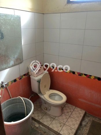 Dijual Rumah 5 Kamar Lokasi Strategis Nyaman dan Strategis di Rungkut Dijual Rumah 5 Kamar Lokasi Strategis Nyaman dan Strategis di Rungkut