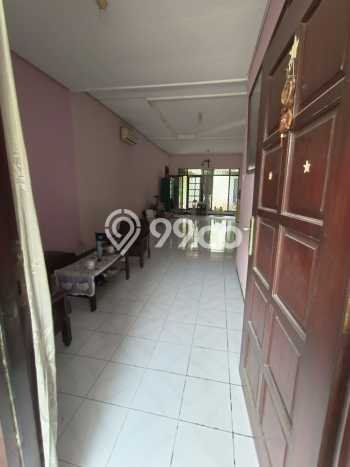 Dijual Cepat Rumah Favorit Siap Huni LB 135m2 di Wonocolo, Surabaya Dijual Cepat Rumah Favorit Siap Huni LB 135m2 di Wonocolo, Surabaya