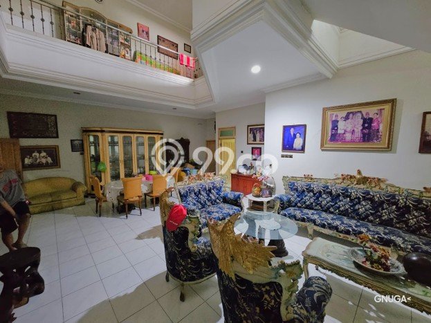 For Sale! Luxury House LT 325m2 Desain Modern di Jemursari For Sale! Luxury House LT 325m2 Desain Modern di Jemursari