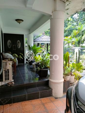 Rumah Elit LB 300m2 Siap Pakai Desain Elegan di Bintaro, Tangerang Selatan Rumah Elit LB 300m2 Siap Pakai Desain Elegan di Bintaro, Tangerang Selatan