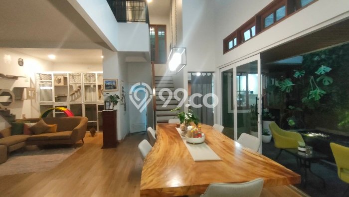 Jual Rumah Luas Megah Dengan View Eksklusif di Bintaro, Tangerang Selatan Jual Rumah Luas Megah Dengan View Eksklusif di Bintaro, Tangerang Selatan