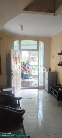 Rumah Luas Asri 3 KT Siap Huni di Taman Surya Jakarta Barat Rumah Luas Asri 3 KT Siap Huni di Taman Surya Jakarta Barat