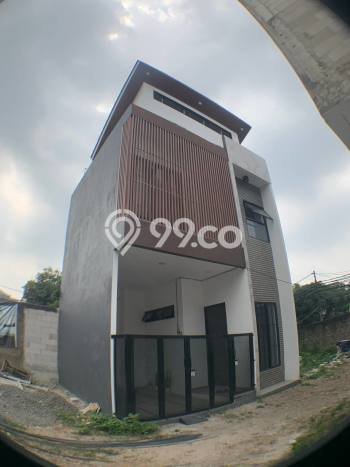 Rumah LB 50m² di Pusat Kota Utan Kayu, Jakarta Timur - Lokasi Strategis Rumah LB 50m² di Pusat Kota Utan Kayu, Jakarta Timur - Lokasi Strategis