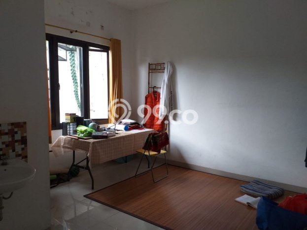 Rumah Eksklusif Siap Huni LT 140m2 di Ciputat Timur, Tangerang Selatan Rumah Eksklusif Siap Huni LT 140m2 di Ciputat Timur, Tangerang Selatan