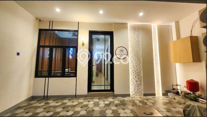 Dijual Kost di Kawasan Grogol Petamburan, Jakarta Barat, Spesifikasi 18 KT, 19 KM, 214m2 Dijual Kost di Kawasan Grogol Petamburan, Jakarta Barat, Spesifikasi 18 KT, 19 KM, 214m2