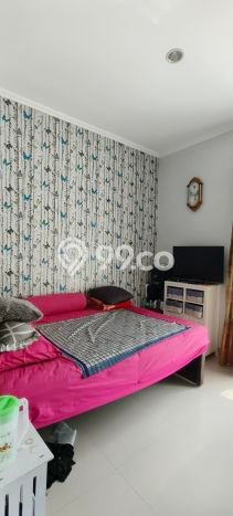 Rumah Strategis Modern Lb 133m2 di Karang Tengah, Tangerang Rumah Strategis Modern Lb 133m2 di Karang Tengah, Tangerang