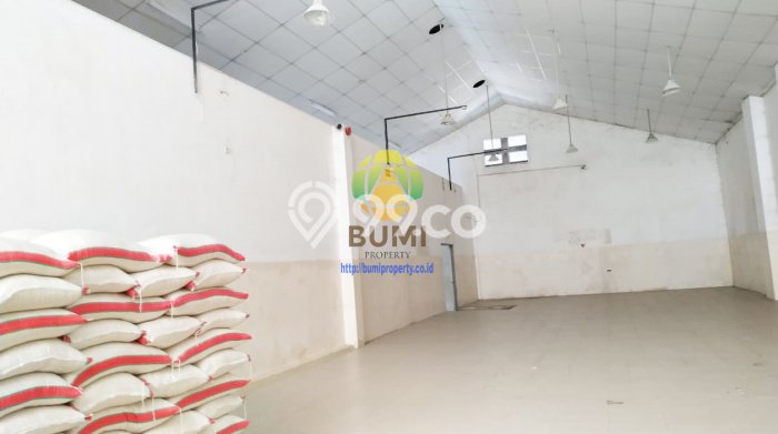 Gudang Disewakan di Kawasan Ramai Jebres, Solo Gudang Disewakan di Kawasan Ramai Jebres, Solo