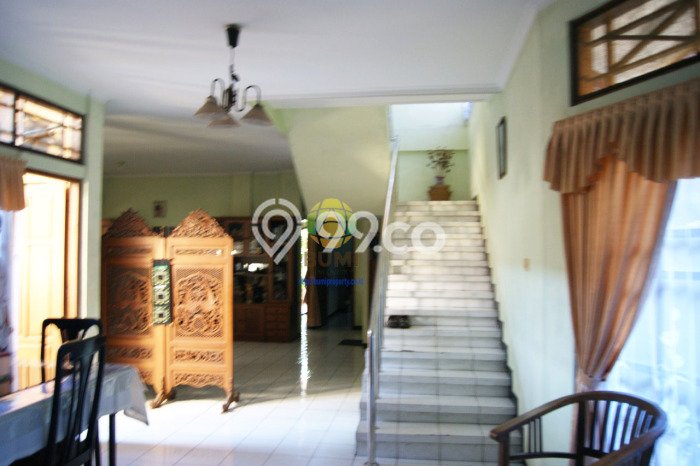 Rumah Elit LB 500m2 Siap Huni Desain Elegan di Ngesrep, Semarang Rumah Elit LB 500m2 Siap Huni Desain Elegan di Ngesrep, Semarang