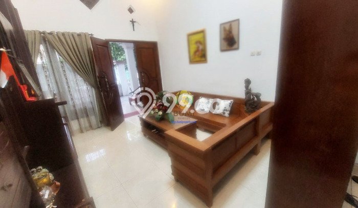Dijual Cepat Rumah Favorit Siap Huni LB 250m2 di Semarang Barat, Semarang Dijual Cepat Rumah Favorit Siap Huni LB 250m2 di Semarang Barat, Semarang