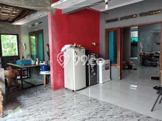 Hunian Cantik Modern Lb 200m2 di Kartasura, Sukoharjo Hunian Cantik Modern Lb 200m2 di Kartasura, Sukoharjo
