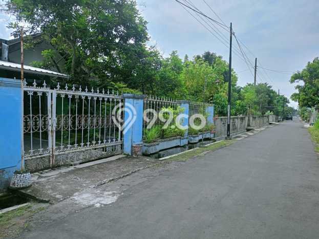 Rumah Modern Cantik 5 Kamar Siap Huni di Ngemplak Rumah Modern Cantik 5 Kamar Siap Huni di Ngemplak