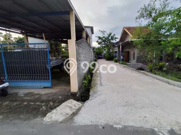Kavling Tanah Dijual di Karanganyar, Karanganyar, Luas 1030m2 Area Strategis Kavling Tanah Dijual di Karanganyar, Karanganyar, Luas 1030m2 Area Strategis