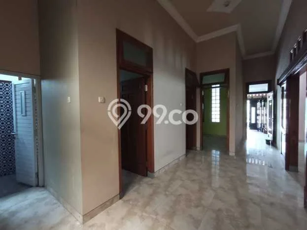 For Sale Rumah 4 Kamar Lokasi Strategis Nyaman dan Strategis di Teras For Sale Rumah 4 Kamar Lokasi Strategis Nyaman dan Strategis di Teras