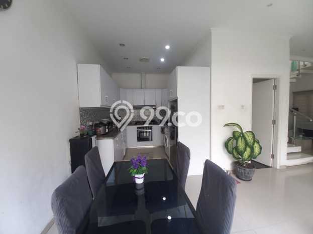 Siap Huni Rumah Mewah 4 Kamar di Colomadu Dekat ke Mana Saja Siap Huni Rumah Mewah 4 Kamar di Colomadu Dekat ke Mana Saja