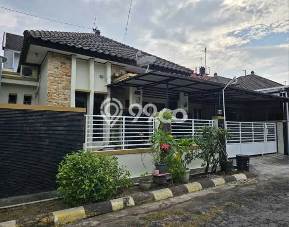 Disewakan segera rumah minimalis strategis 3 Kamar di Colomadu, Karanganyar Disewakan segera rumah minimalis strategis 3 Kamar di Colomadu, Karanganyar